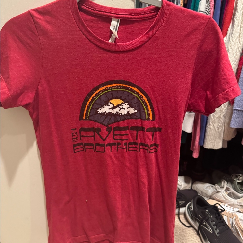 AVETT BROTHERS Women's Red Graphic Tee